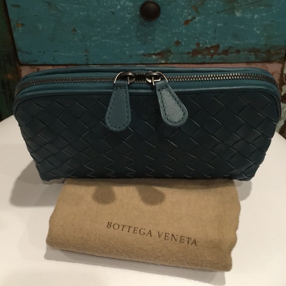 Bottega Veneta NEW MakeUp Case/ Clutch (deep Teal) - Picture 4 of 6